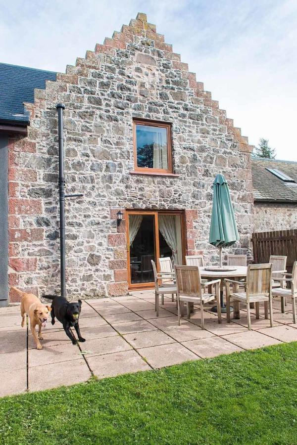 The Granary With Hot Tub Near Perth Perthshire Vila Forgandenny Exterior foto