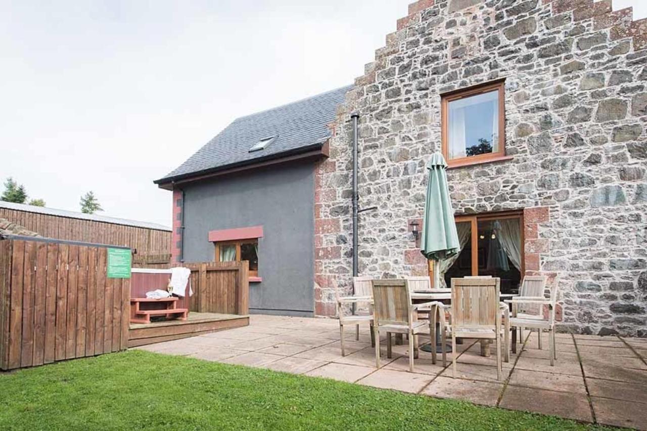 The Granary With Hot Tub Near Perth Perthshire Vila Forgandenny Exterior foto